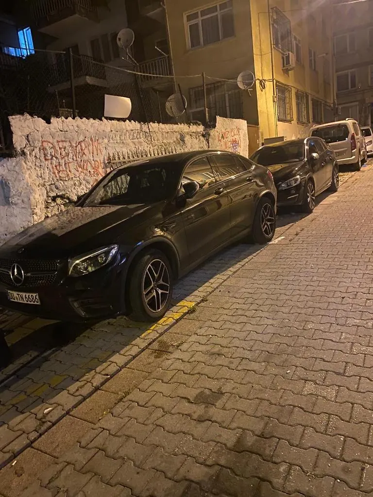 Cemre Suit Istanbul 0*,